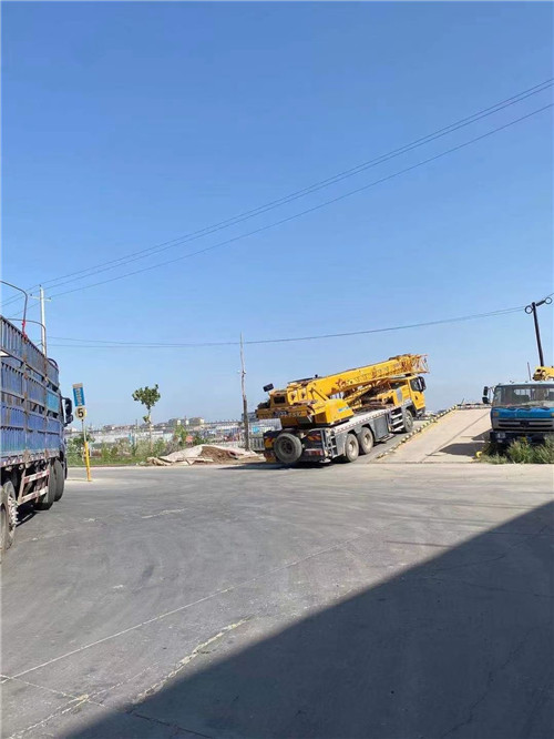 介休市25吨吊车的租赁价格大概是多少？