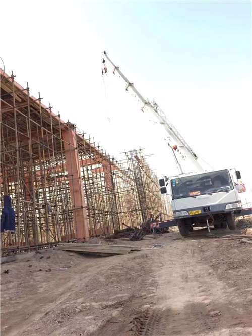 介休市25 吨、50 吨吊车怎么选？多大重量 / 半径适合对应车型？